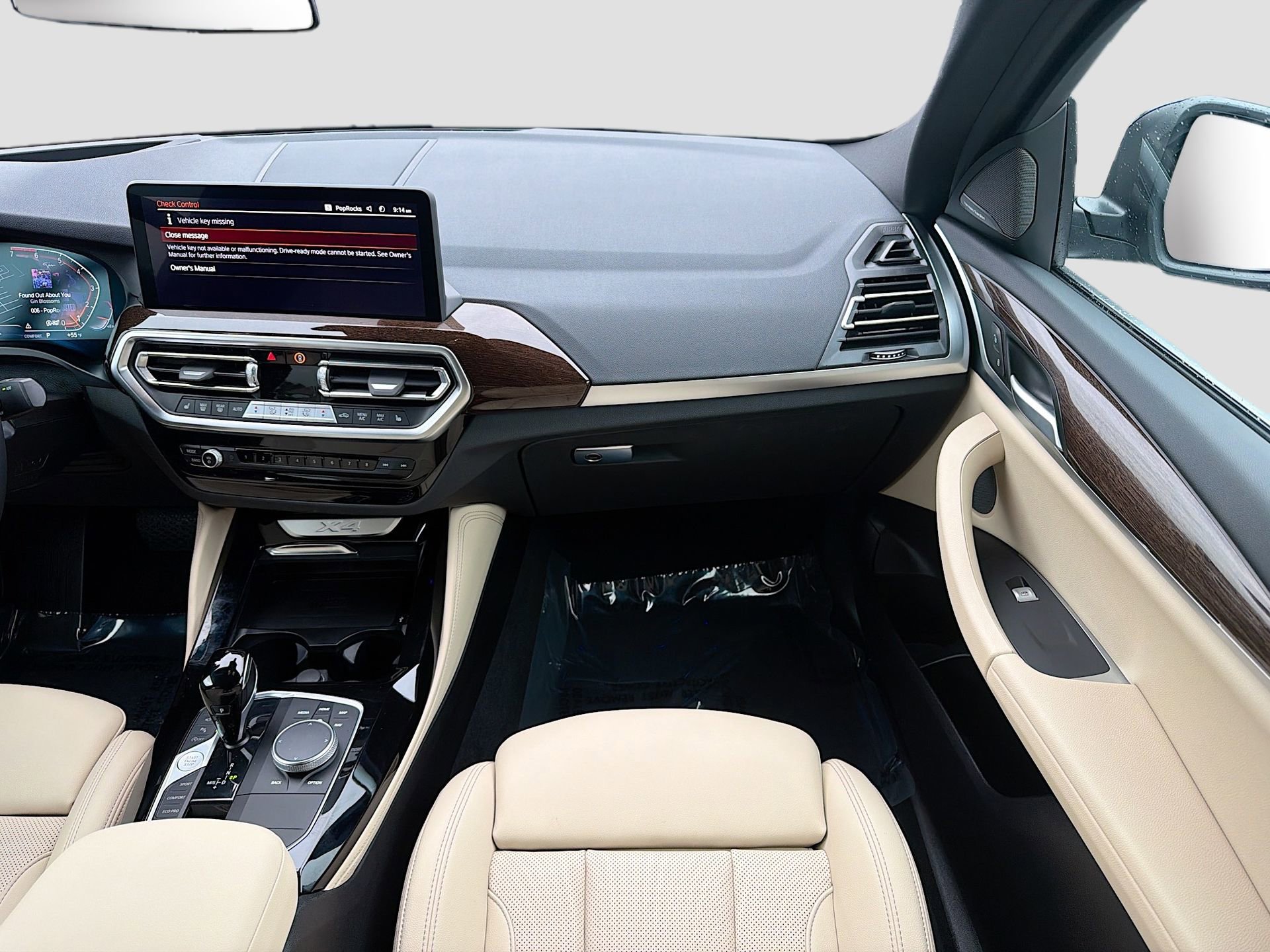 Certified 2025 BMW X4 xDrive30i image 19