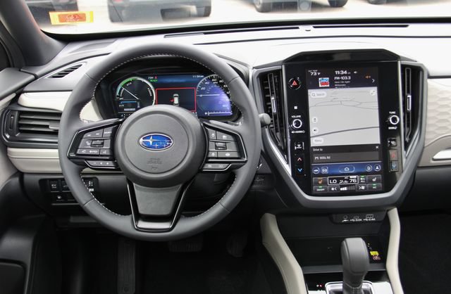 Used 2025 Subaru Forester Premium AWD/4WD image 20