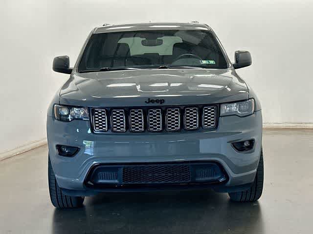 Used 2020 Jeep Grand Cherokee Altitude RWD image 32