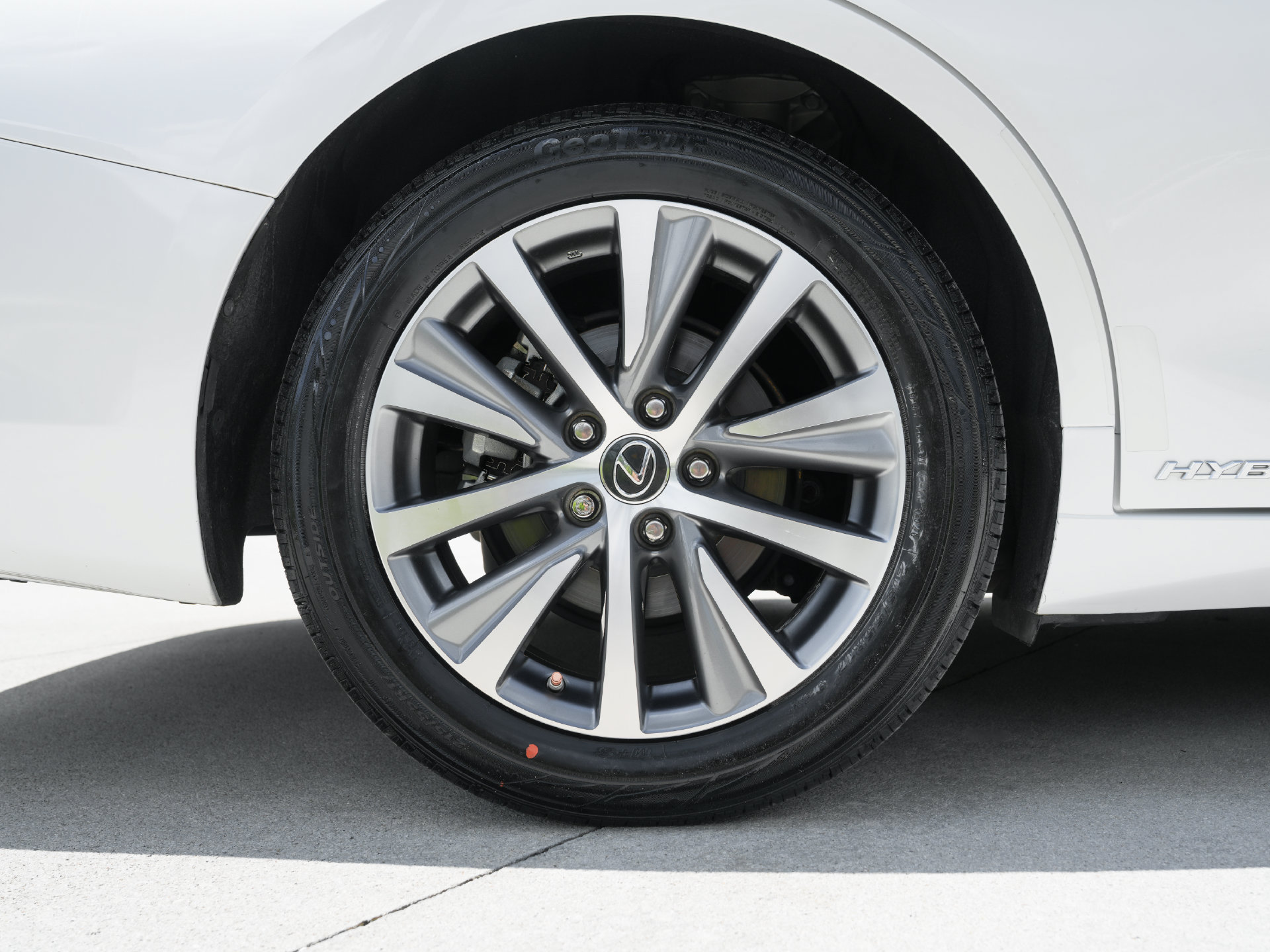 Used 2020 Lexus ES 300h w/ Premium Package FWD image 30