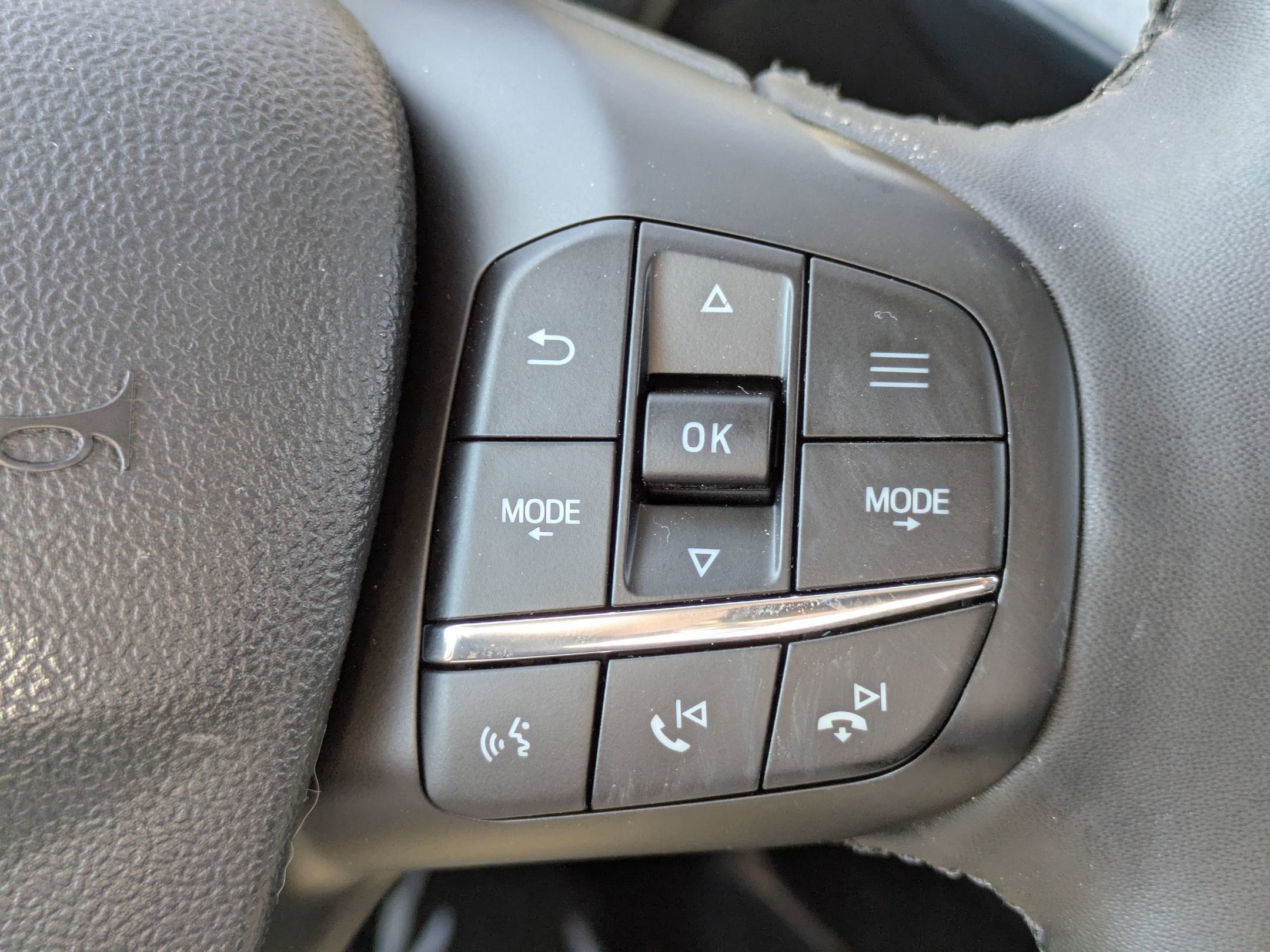 New 2026 Ford Maverick XLT w/ XLT Luxury Package FWD image 15