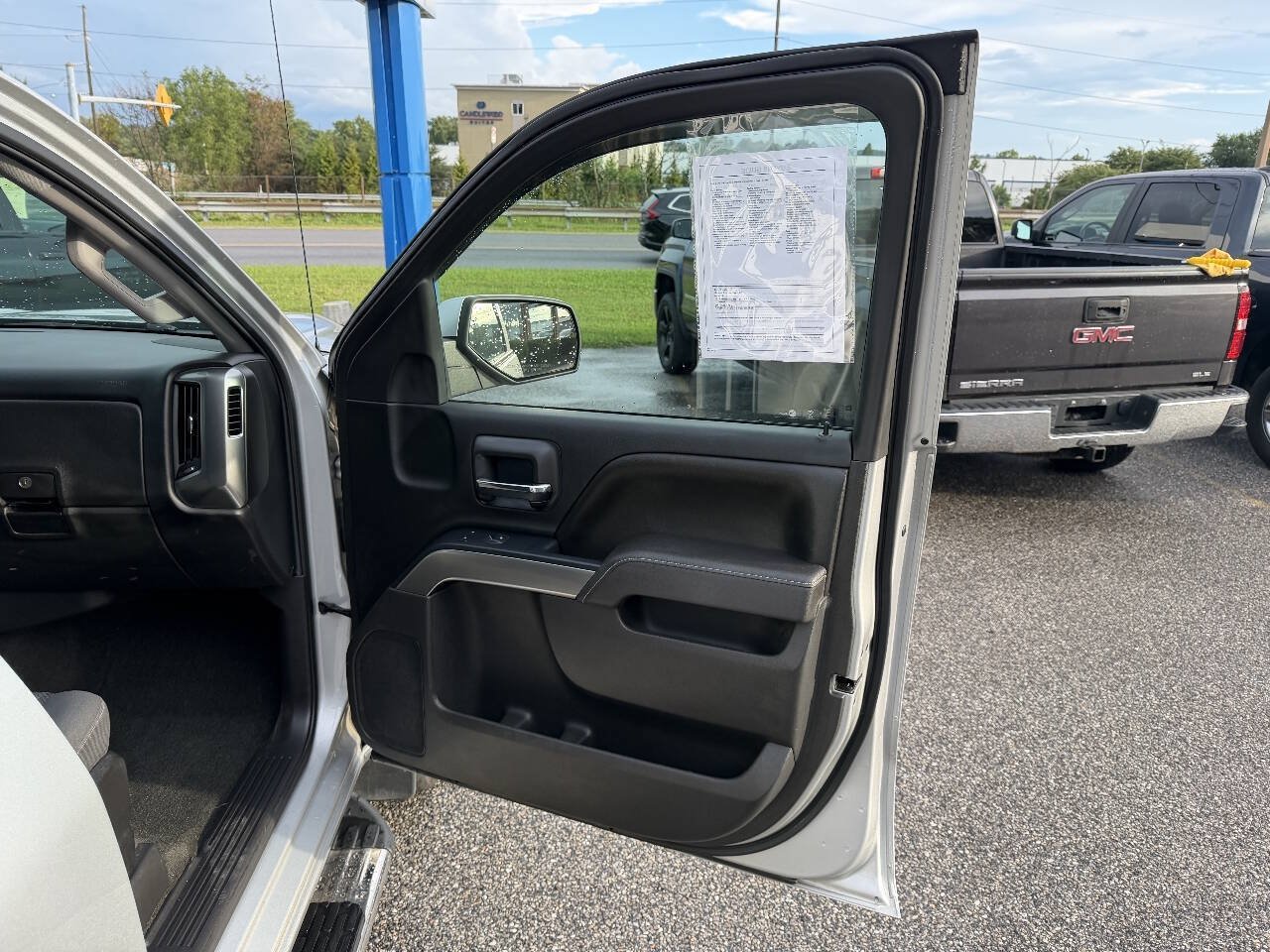 Used 2017 Chevrolet Silverado 1500 LT w/ All Star Edition AWD/4WD image 23