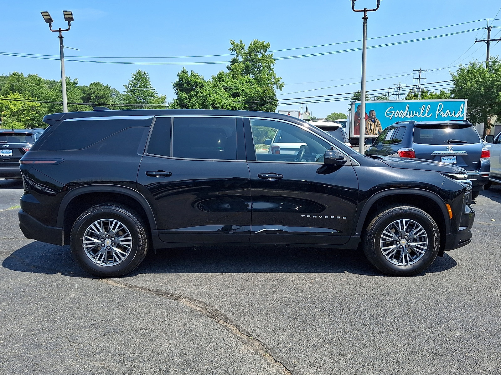 Used 2024 Chevrolet Traverse LS w/ LPO, Floor Liner Package AWD/4WD image 8