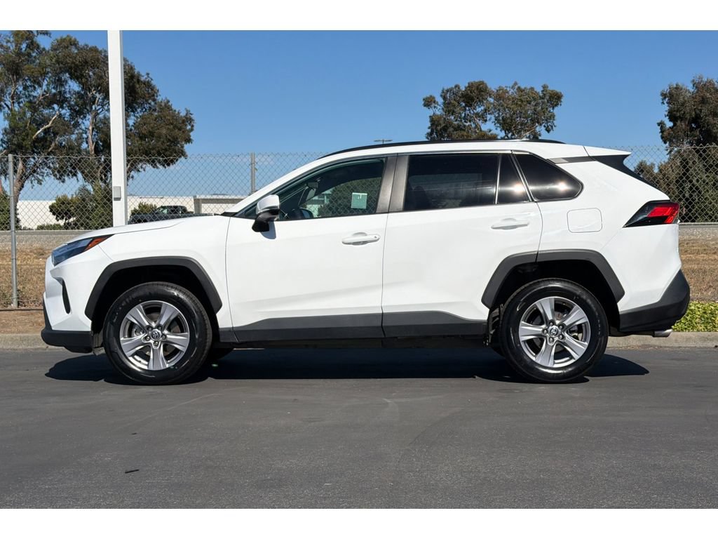 Used 2024 Toyota RAV4 XLE FWD image 7