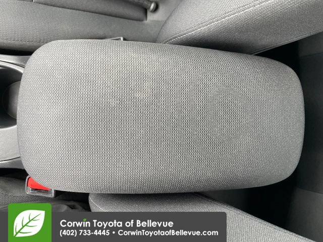 Used 2025 Toyota Corolla LE FWD image 15
