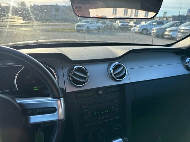 Used 2006 Ford Mustang Convertible image 15