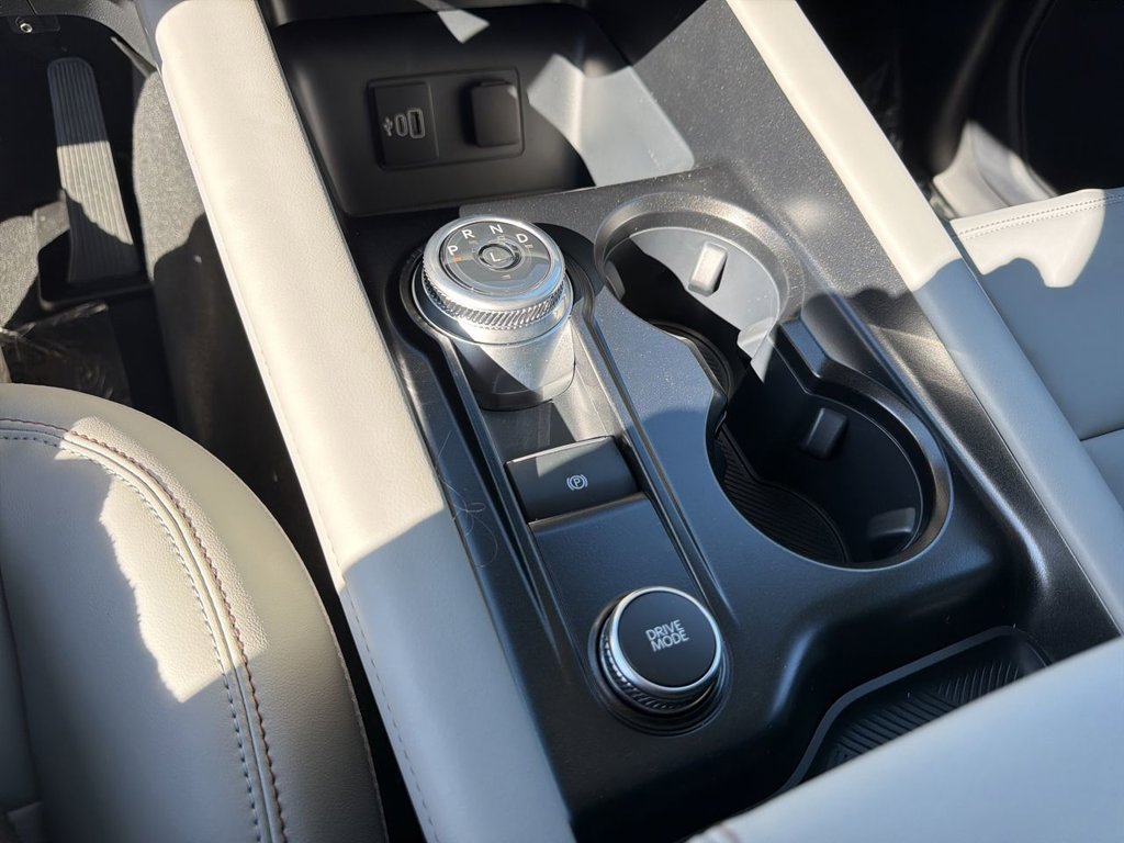 New 2026 Ford Explorer Active w/ Active Comfort Package RWD image 18