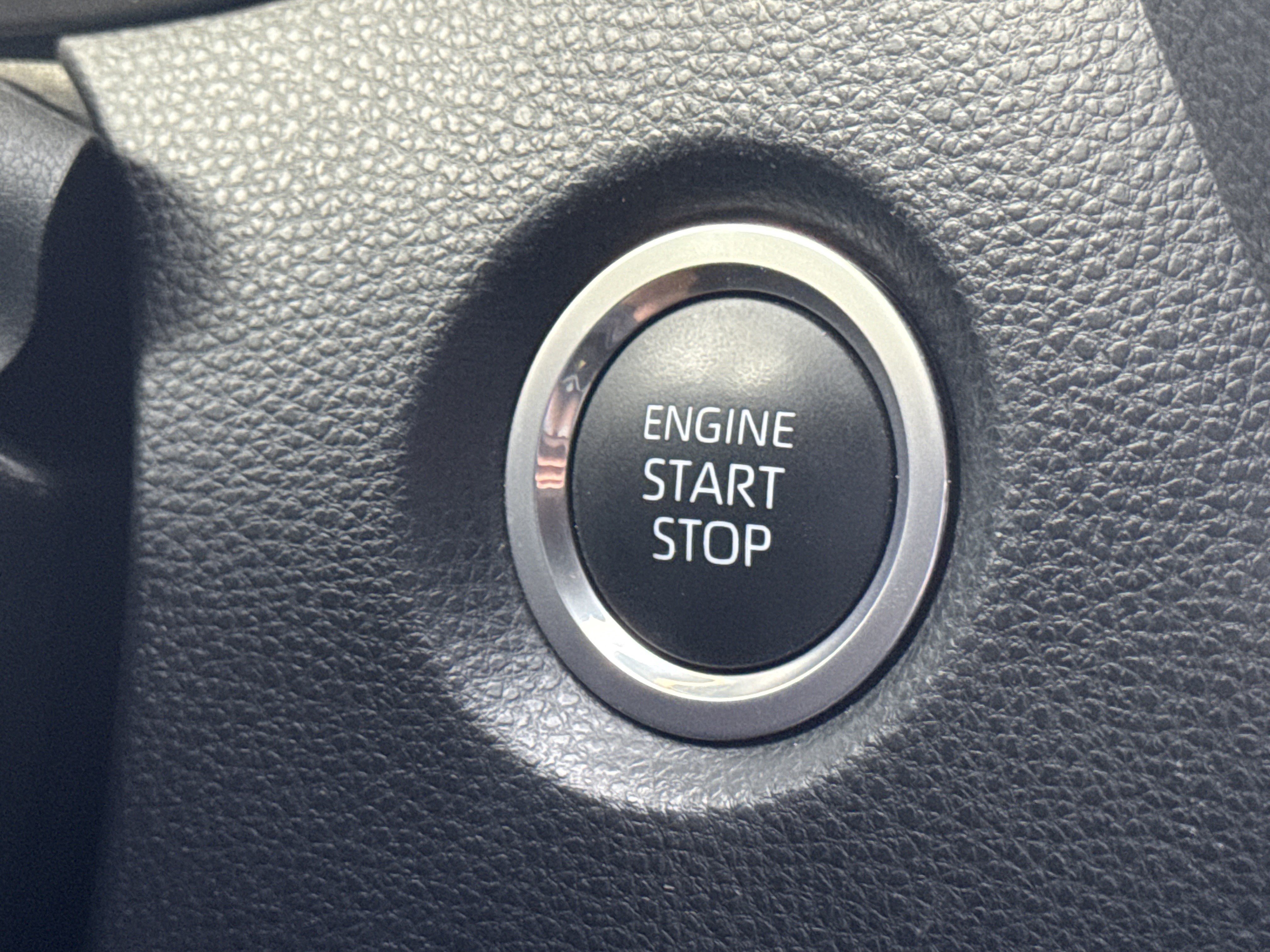 Used 2023 Toyota Corolla XSE FWD image 18