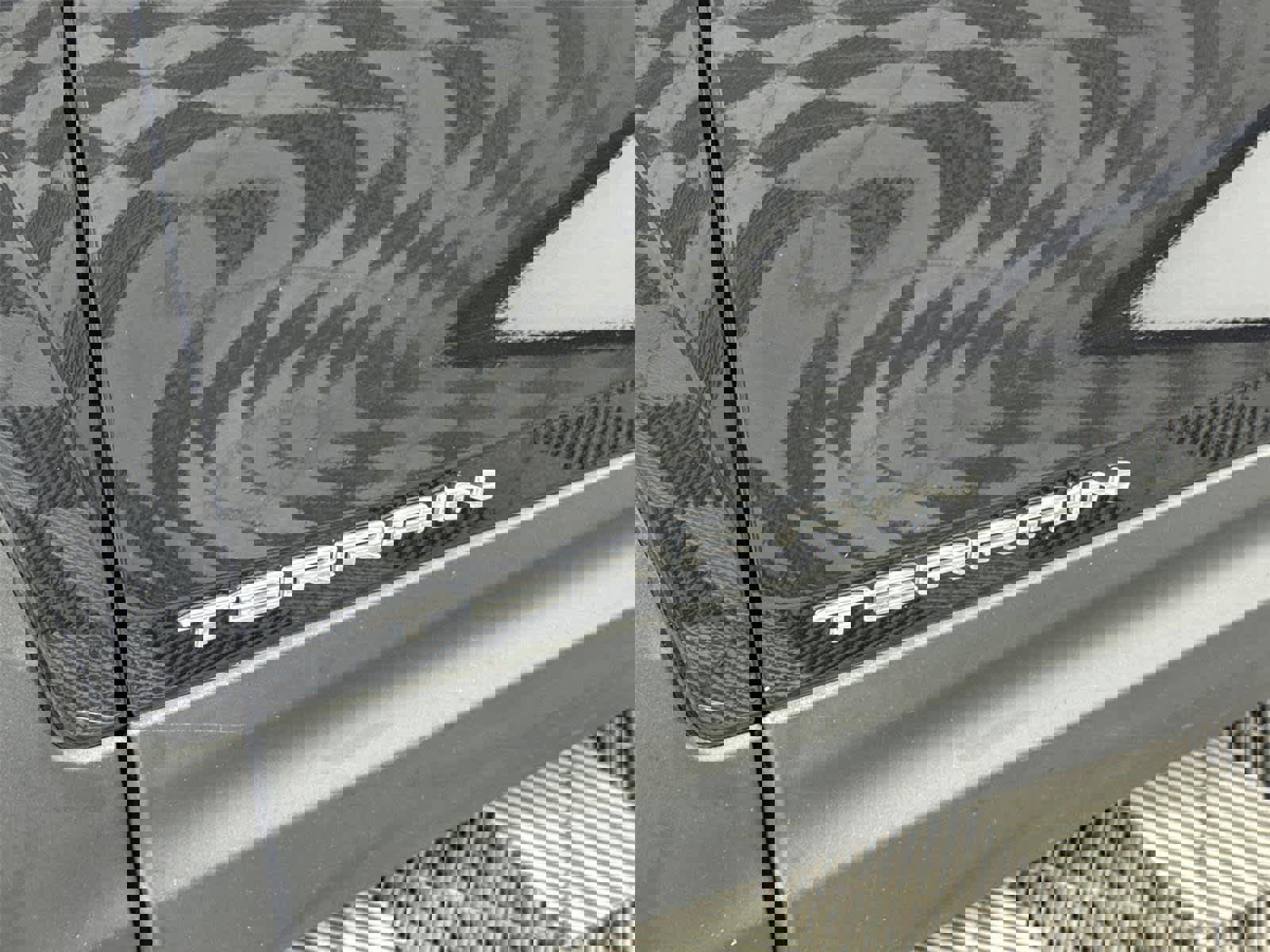 Used 2022 GMC Terrain SLT image 10