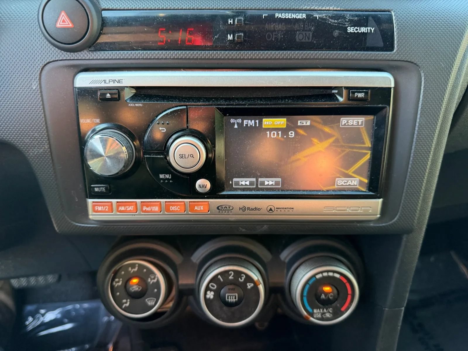 Used 2011 Scion tC FWD image 21