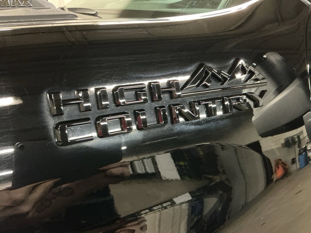 Used 2024 Chevrolet Silverado 2500 High Country w/ High Country Premium Package image 5