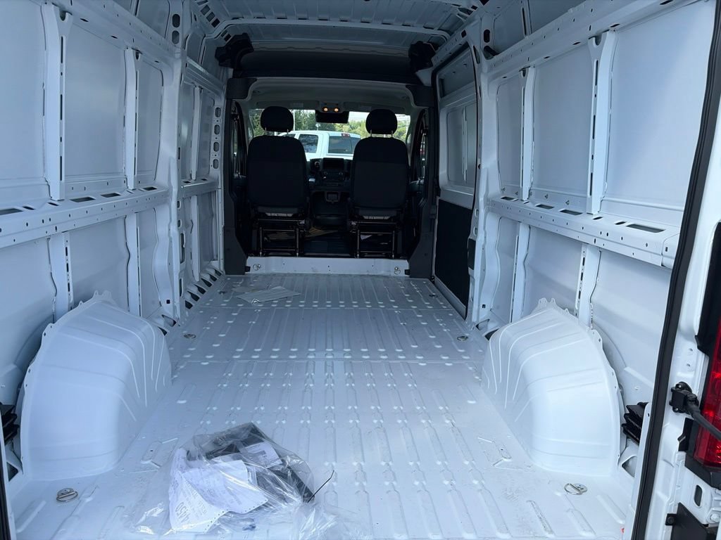 New 2026 RAM ProMaster 2500 w/ Convenience Group FWD image 8