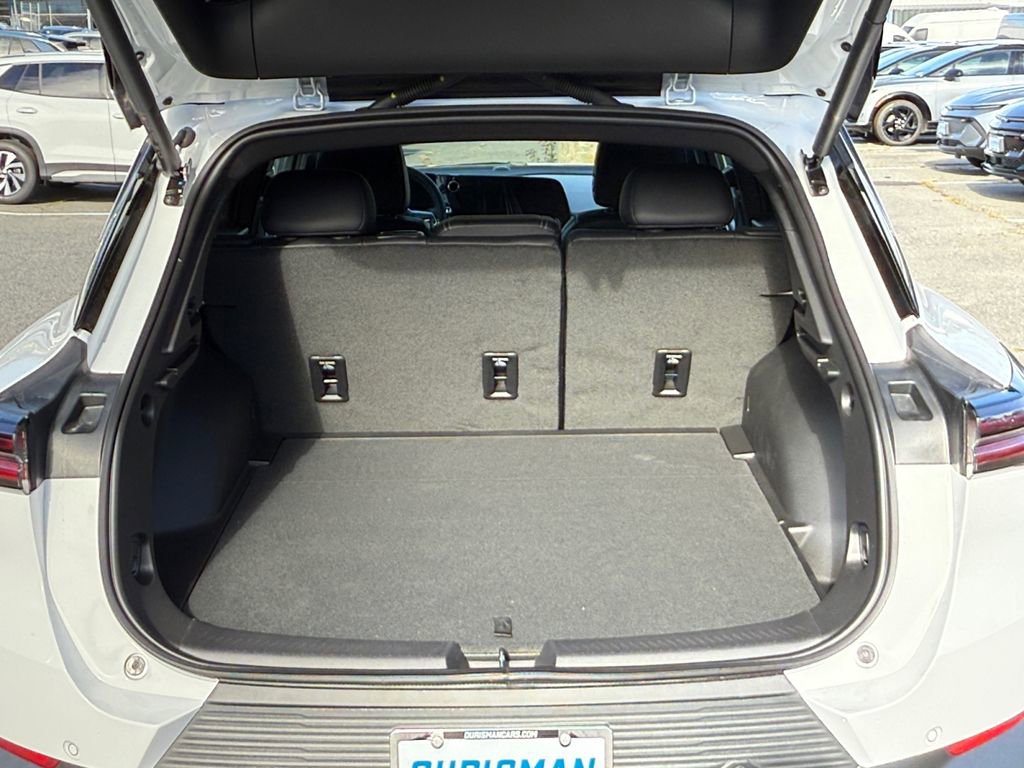 New 2026 Chevrolet Equinox EV LT image 23