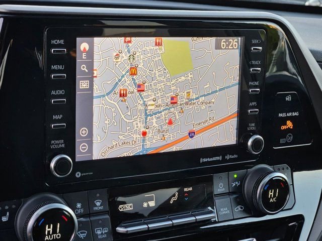 Used 2021 Toyota Highlander XLE AWD/4WD image 15