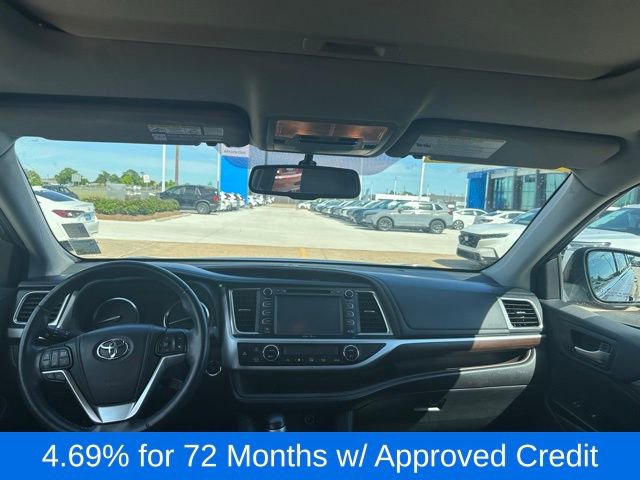 Used 2014 Toyota Highlander Limited image 9