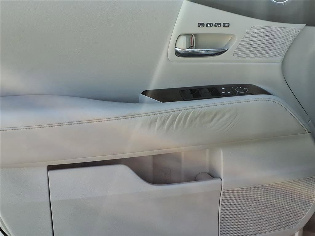 Used 2012 Lexus RX 350 FWD w/ Premium Pkg image 15