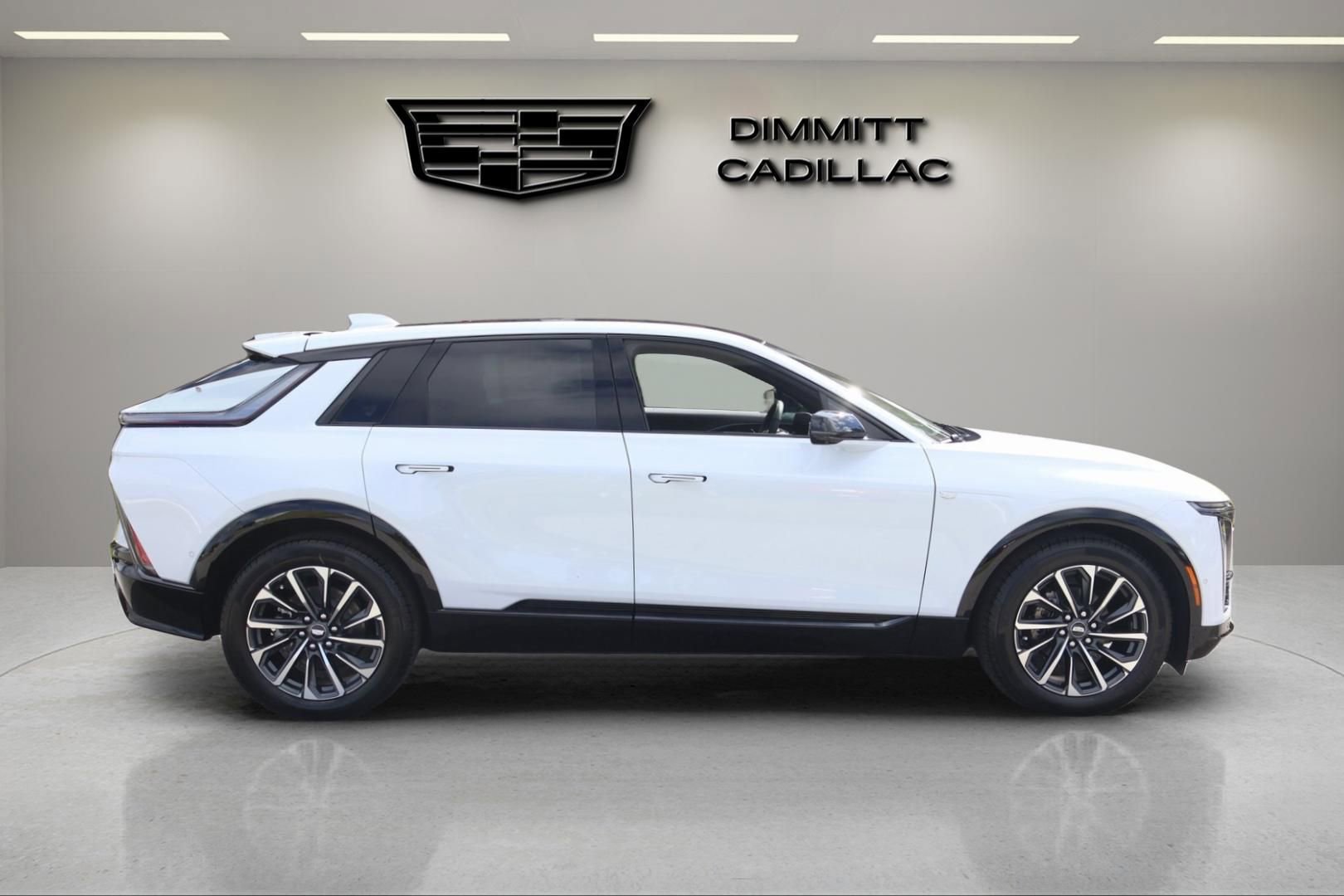 New 2026 Cadillac Lyriq Sport RWD image 8