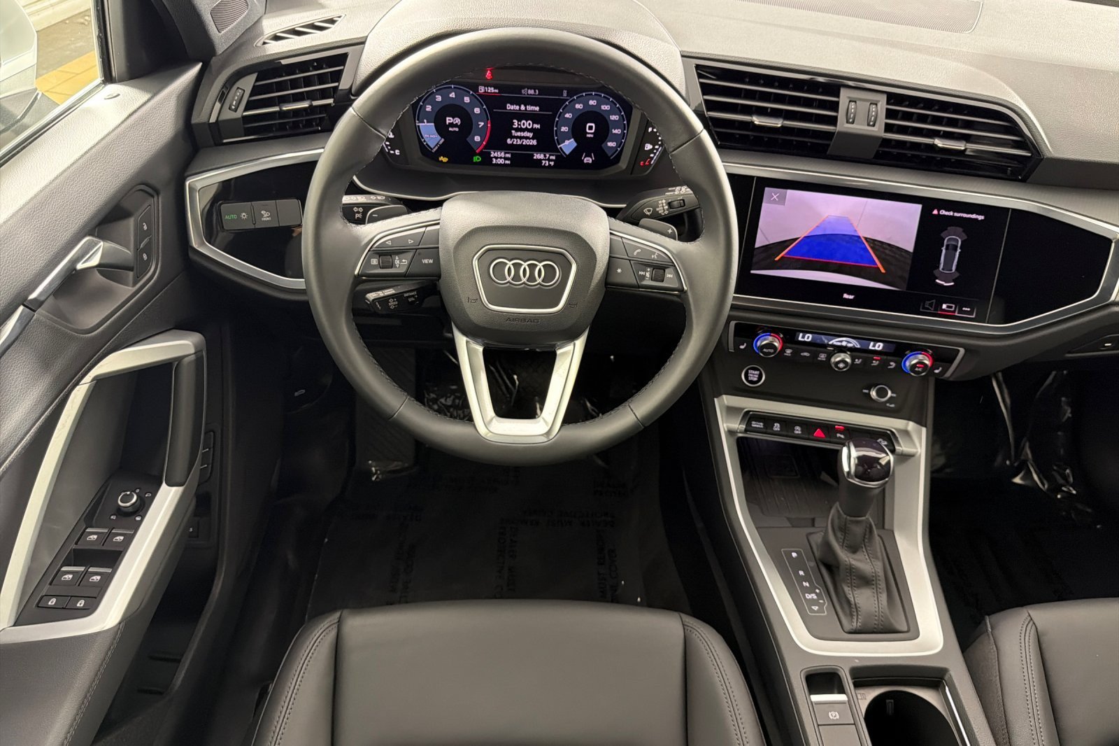 Used 2025 Audi Q3 2.0T Premium w/ Convenience Package AWD/4WD image 13
