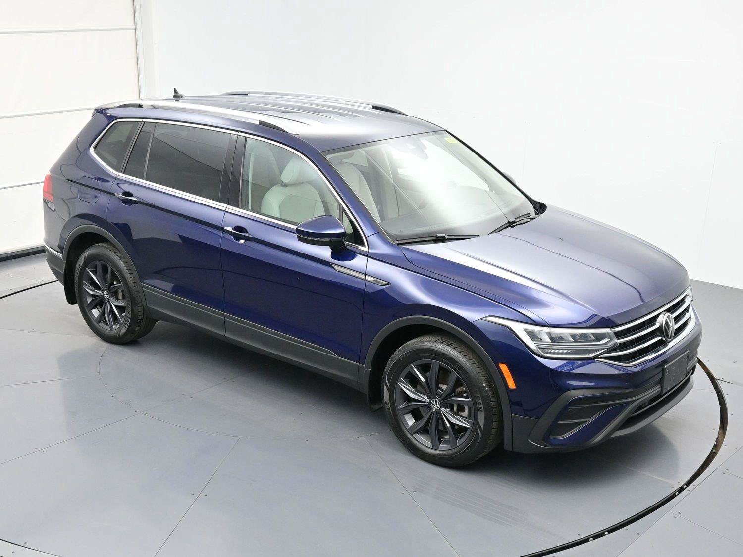 Used 2022 Volkswagen Tiguan SE AWD/4WD image 33