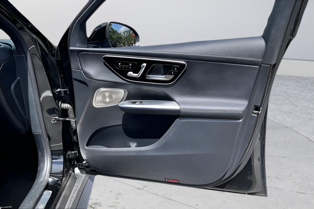 Certified 2026 Mercedes-Benz GLC 300 4MATIC image 26