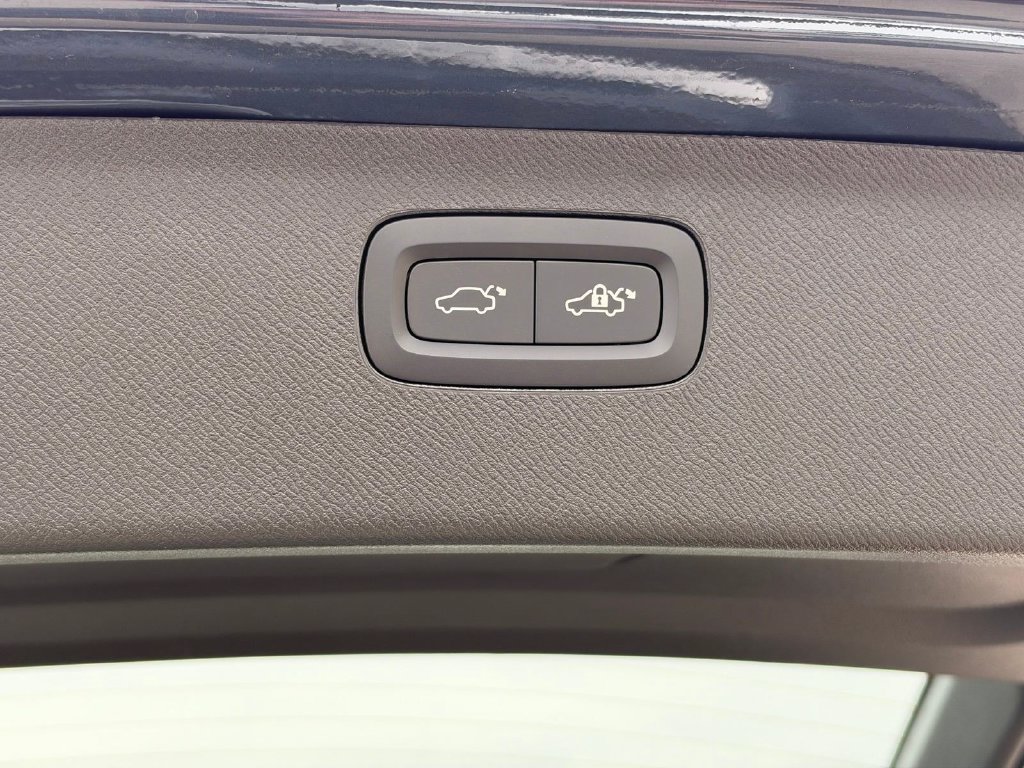 New 2027 Volvo XC90 T8 Ultra AWD/4WD image 6