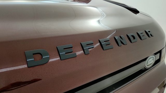 Used 2023 Land Rover Defender 130 First Edition AWD/4WD image 33
