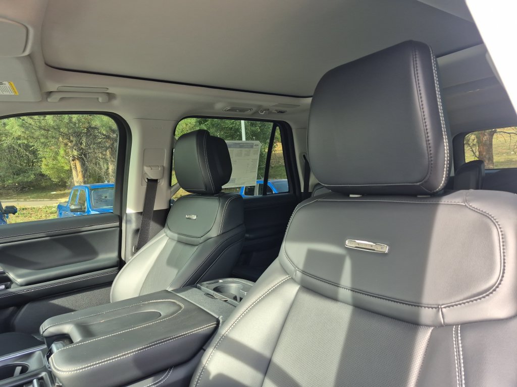 New 2027 Ford Expedition Max Platinum w/ Driver's Package AWD/4WD image 12