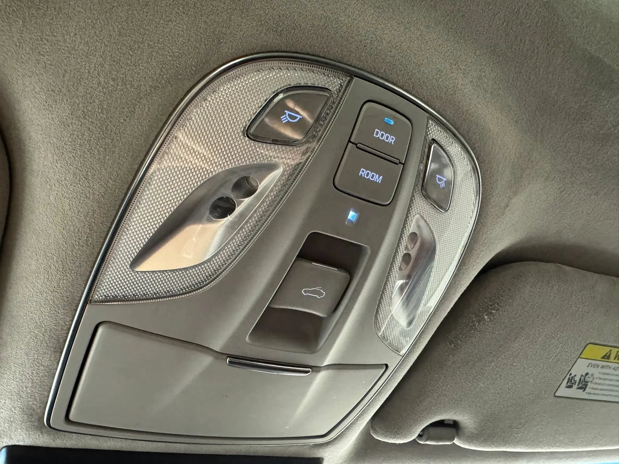 Used 2014 Hyundai Equus Signature RWD image 24
