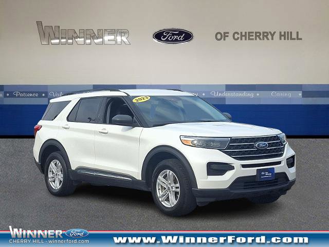 Certified 2023 Ford Explorer XLT image 1