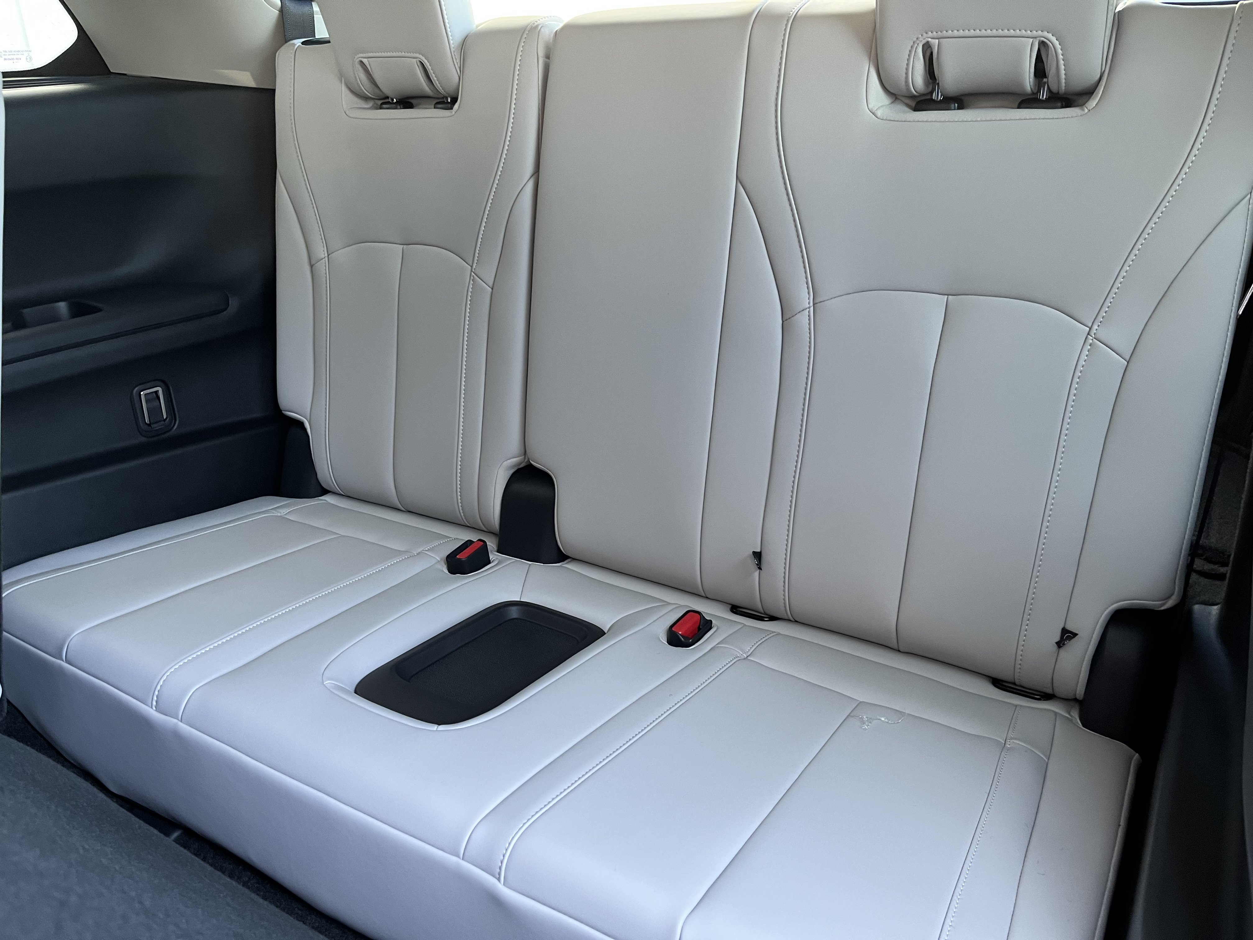 New 2027 INFINITI QX60 Luxe w/ Cargo Package FWD image 15