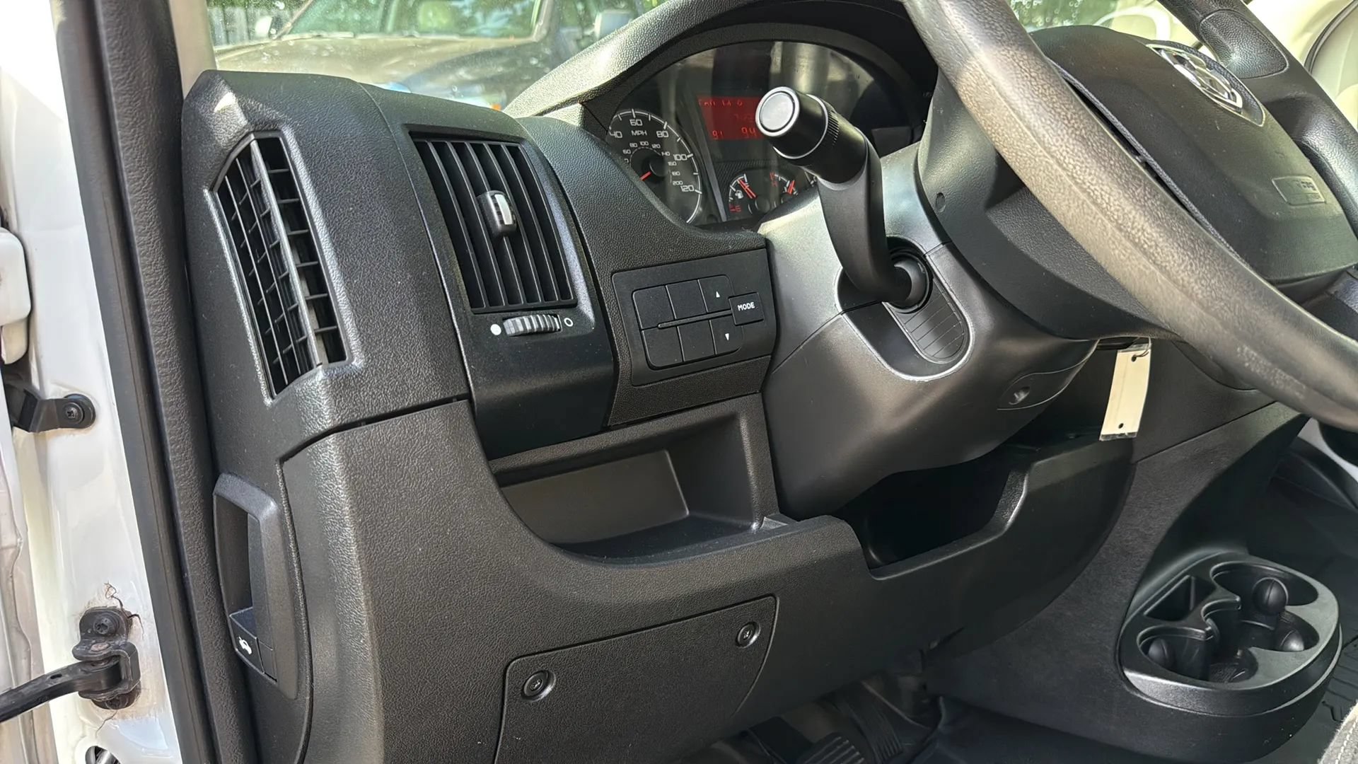 Used 2021 RAM ProMaster 2500 FWD image 33