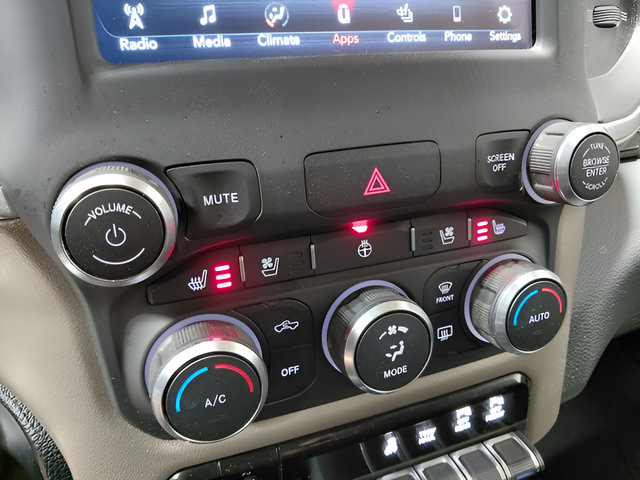 Used 2020 RAM 1500 Laramie AWD/4WD image 32