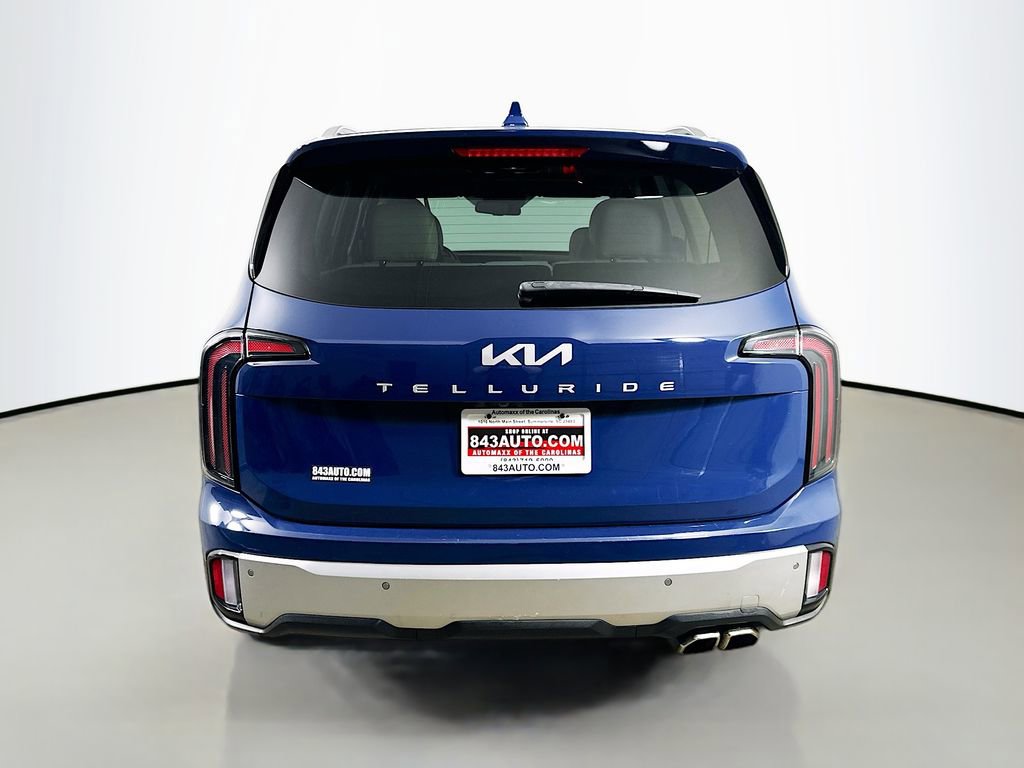 Used 2023 Kia Telluride EX w/ EX Captain's Chair Package image 6