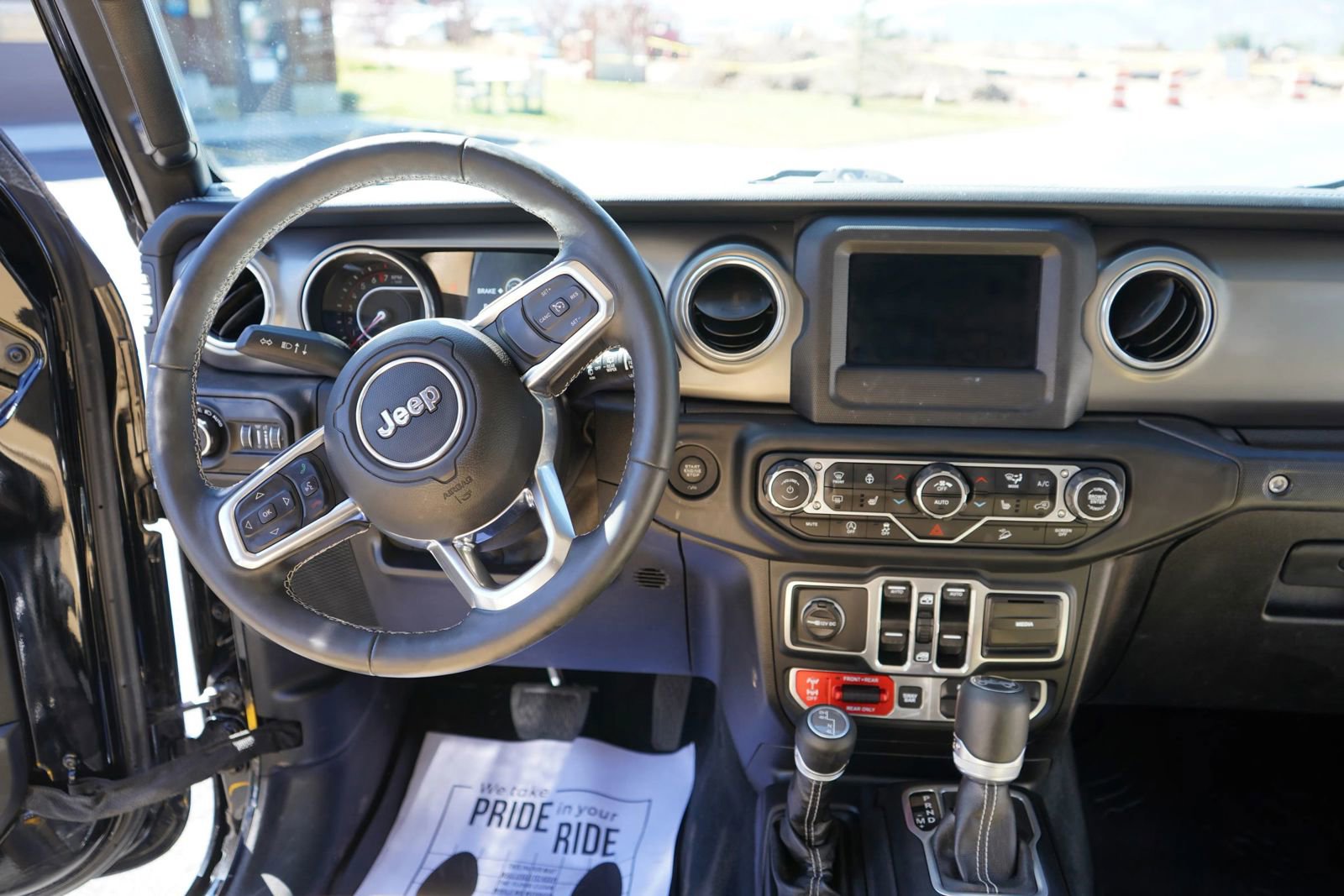 Used 2018 Jeep Wrangler Unlimited Rubicon image 9