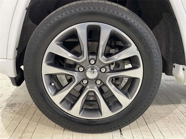 Used 2018 Jeep Grand Cherokee Overland image 14
