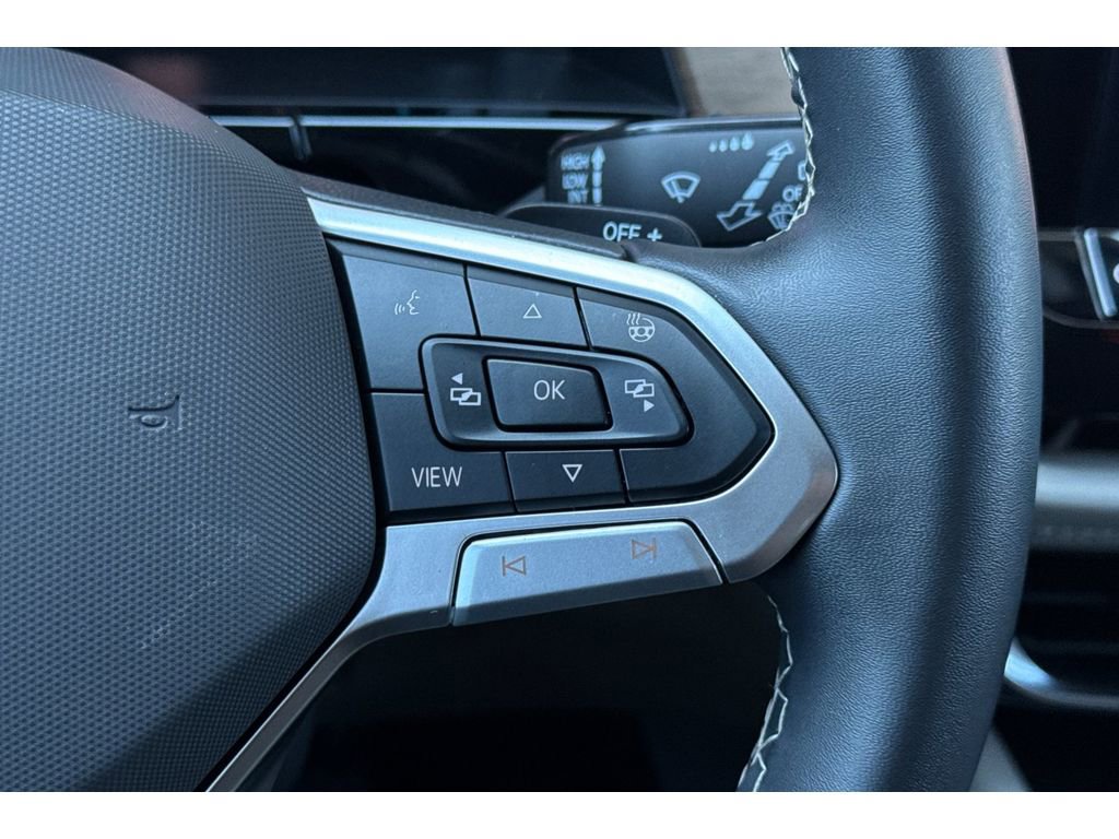 Used 2024 Volkswagen Atlas SE image 28