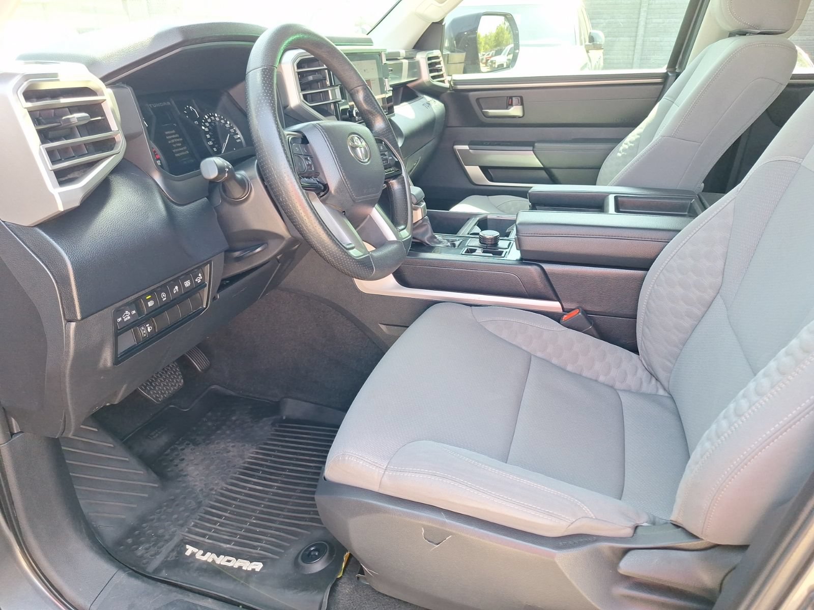 Used 2023 Toyota Tundra SR5 w/ SR5 Convenience Package AWD/4WD image 17