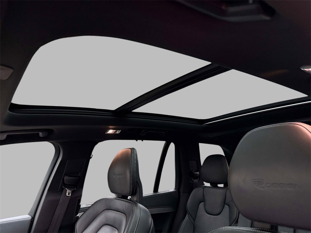 Used 2020 Volvo XC90 T6 R-Design image 22