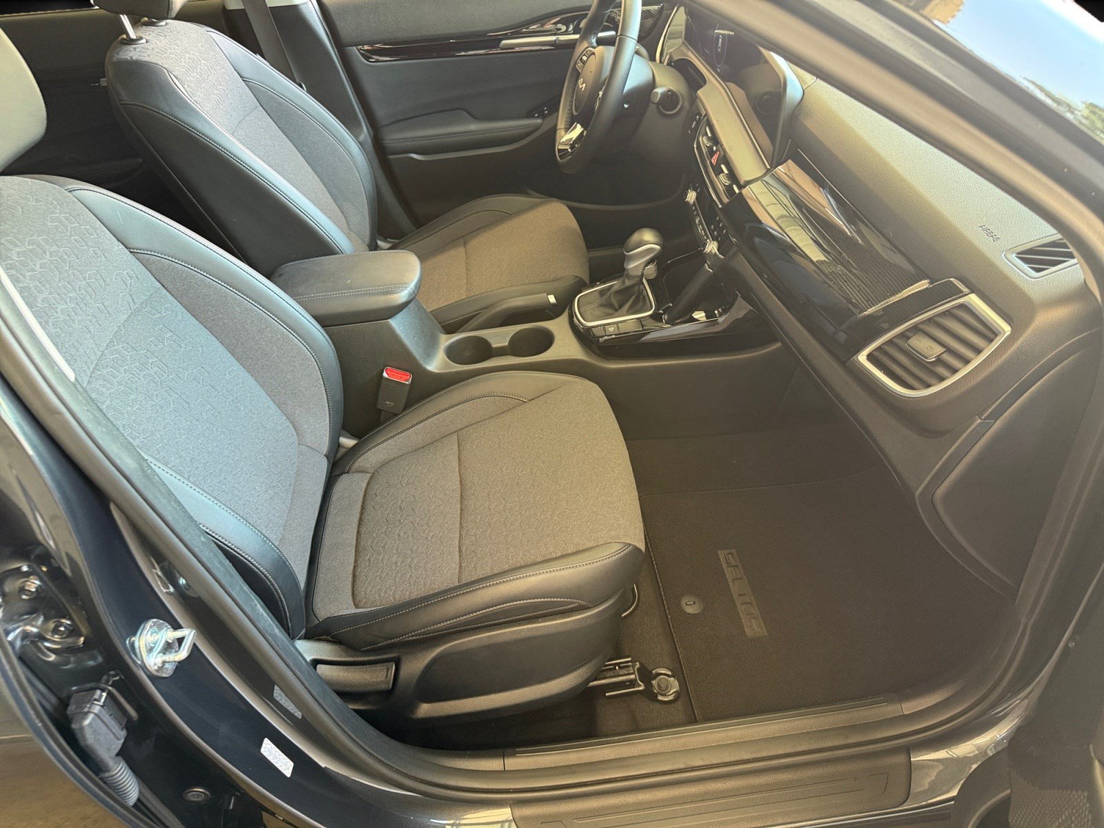 Used 2024 Kia Seltos S FWD image 12
