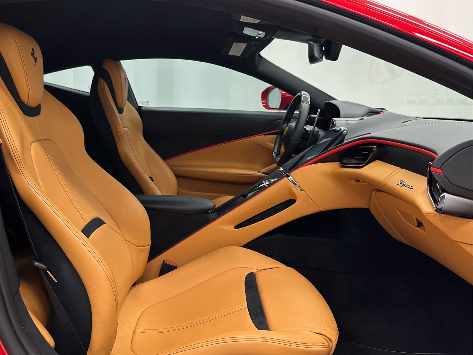 Used 2022 Ferrari Roma RWD image 16