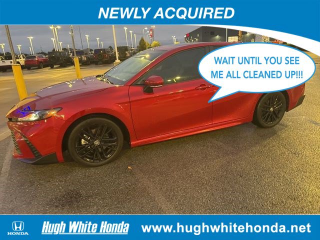 Used 2025 Toyota Camry SE