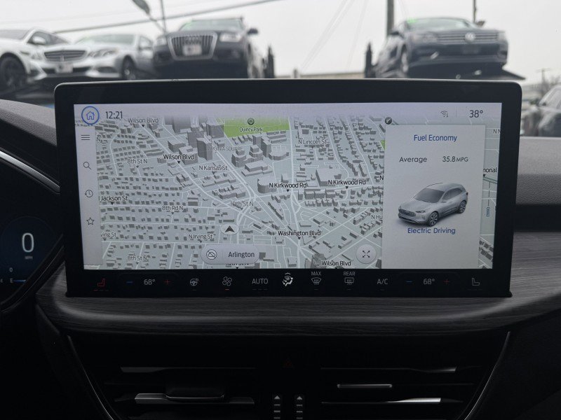 Used 2023 Ford Escape Platinum image 24