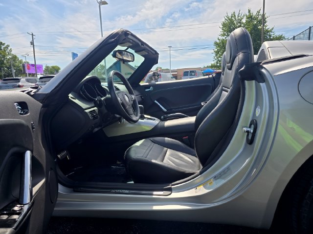 Used 2009 Saturn Sky w/ Premium Trim Package RWD image 14