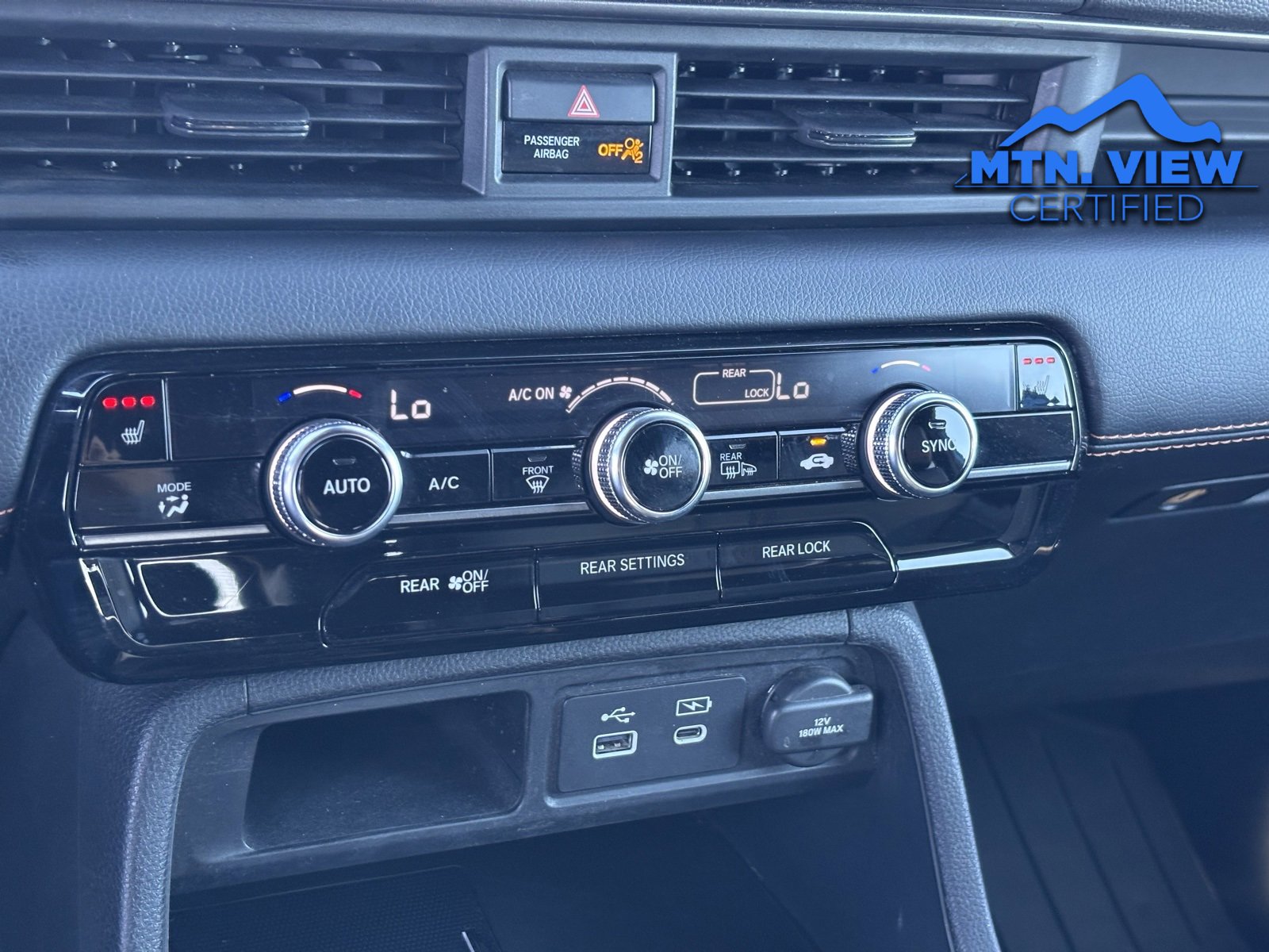 Used 2025 Honda Pilot TrailSport image 5