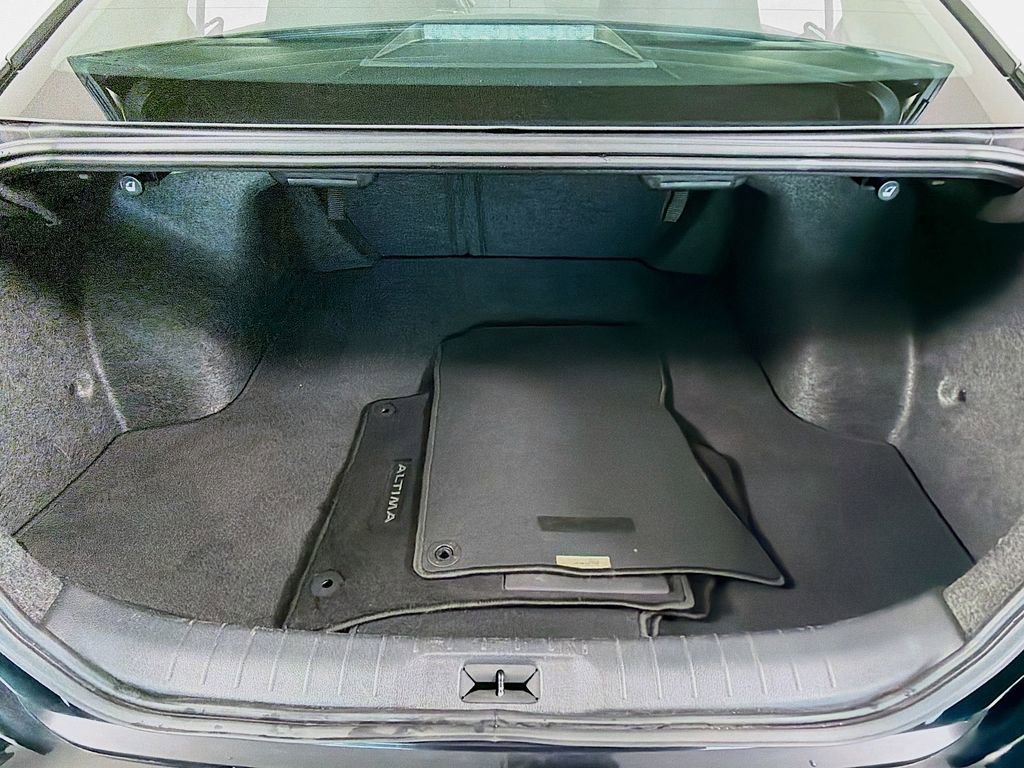 Used 2024 Nissan Altima 2.5 SV image 25