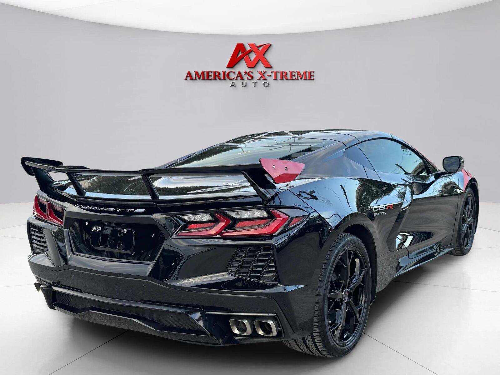 Used 2022 Chevrolet Corvette Stingray Coupe w/ 1LT RWD image 6