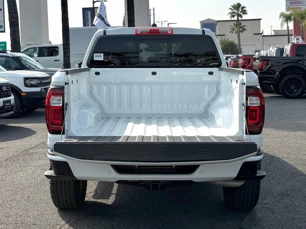 Used 2025 GMC Canyon Elevation image 11