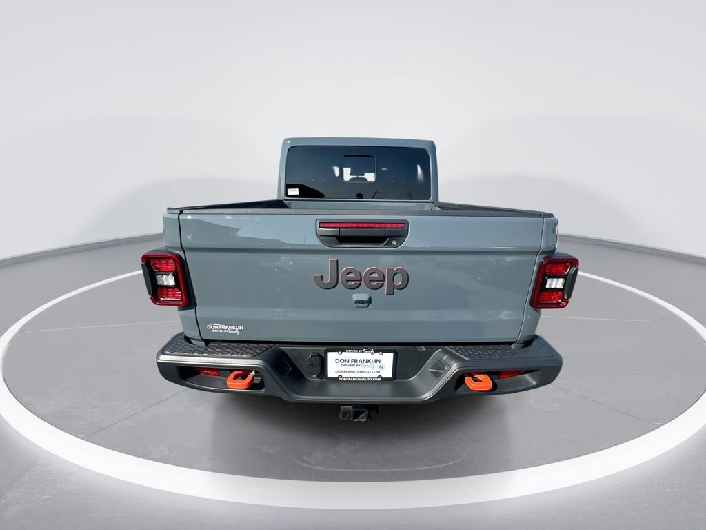 Used 2025 Jeep Gladiator Mojave w/ Convenience Group AWD/4WD image 7