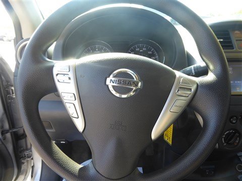 Used 2019 Nissan Versa SV image 14