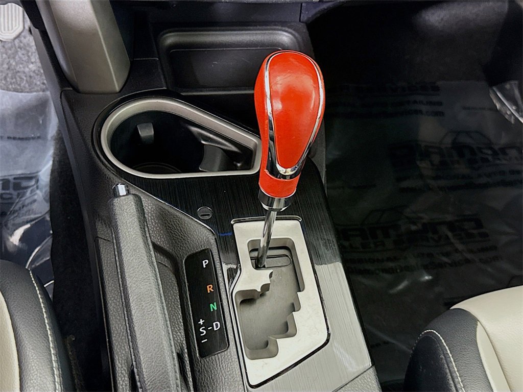 Used 2017 Toyota RAV4 Limited image 8